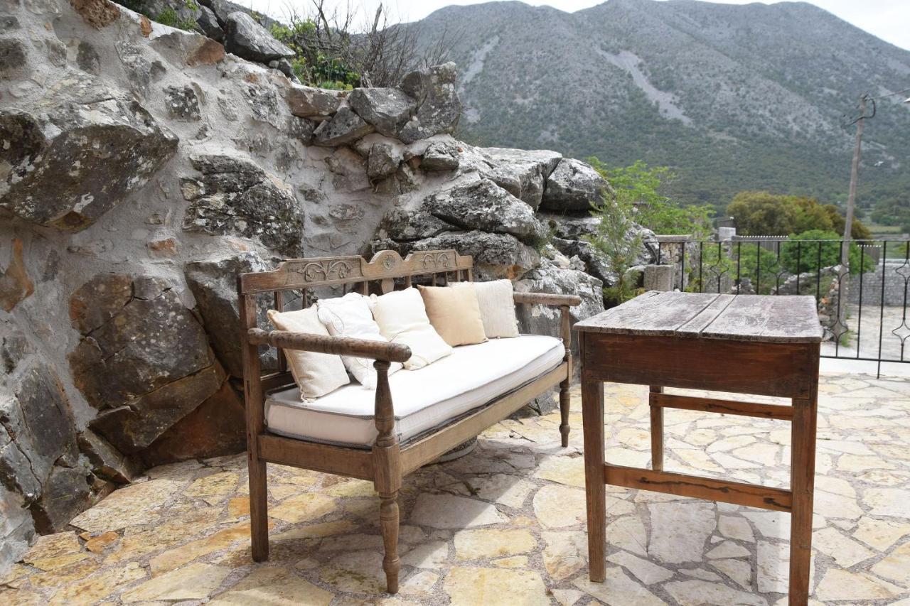 Stone Built Villa Galatia, Poolside & Perfect View Karés Zewnętrze zdjęcie