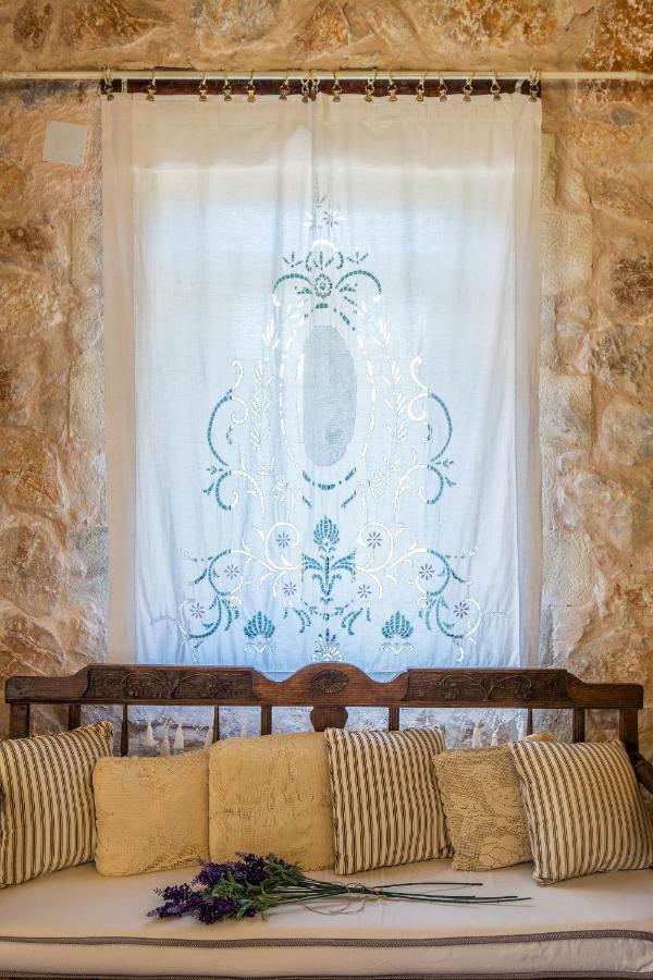 Stone Built Villa Galatia, Poolside & Perfect View Karés Zewnętrze zdjęcie