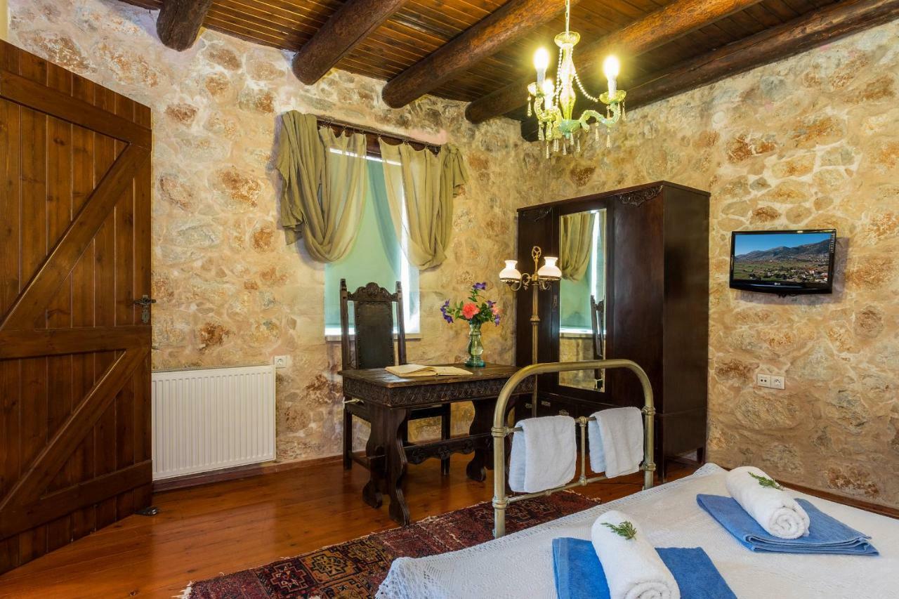 Stone Built Villa Galatia, Poolside & Perfect View Karés Zewnętrze zdjęcie